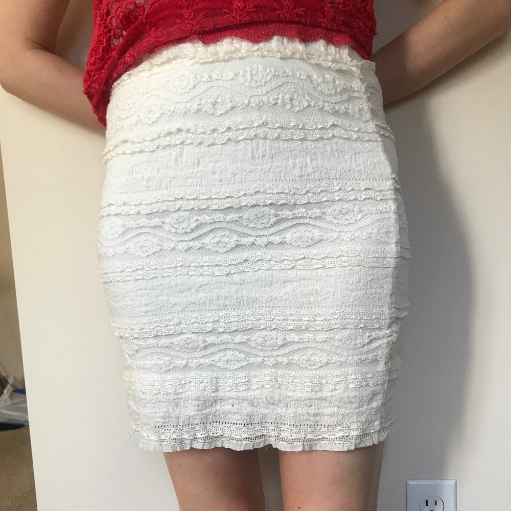 Audrey 3+1 White Lace Skirt